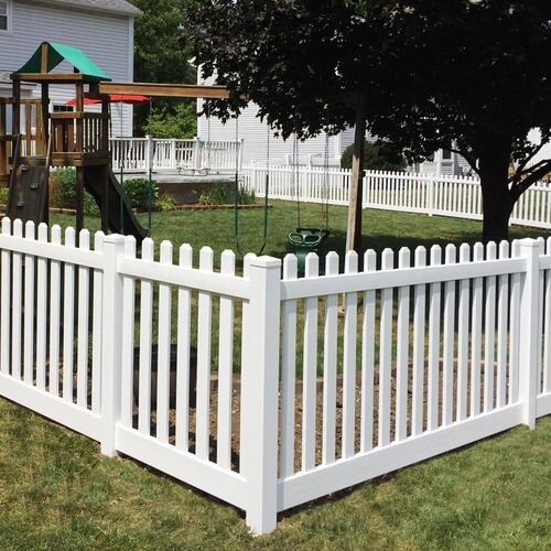 Photo of a picket fencing style linking to the fencing accessories page