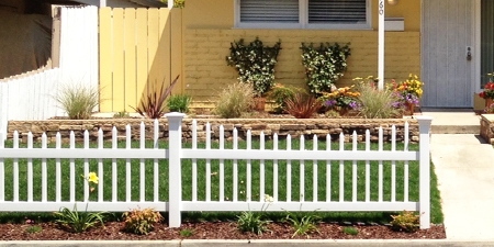 Stratford™ Picket Fence