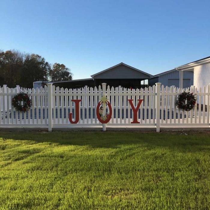 Elllington Fence With Christmas Decorations Joy Pool