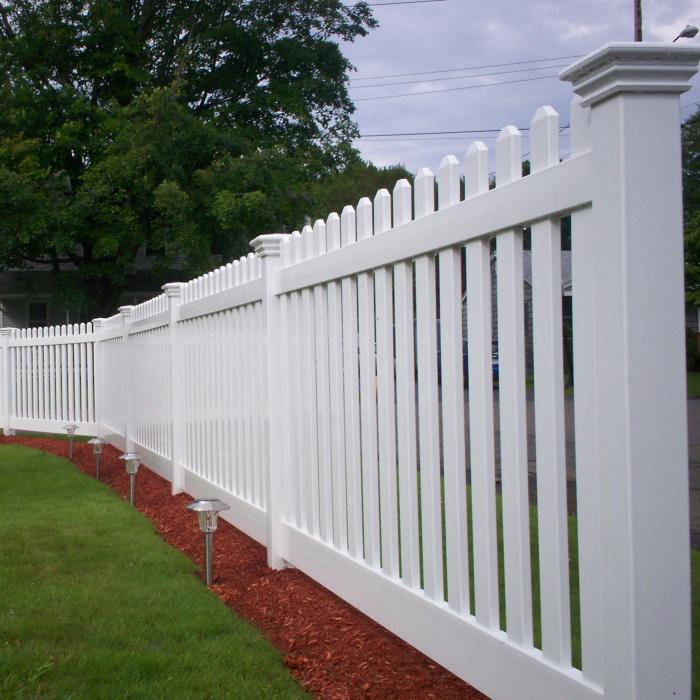 plymouth_vinyl_picket_fence