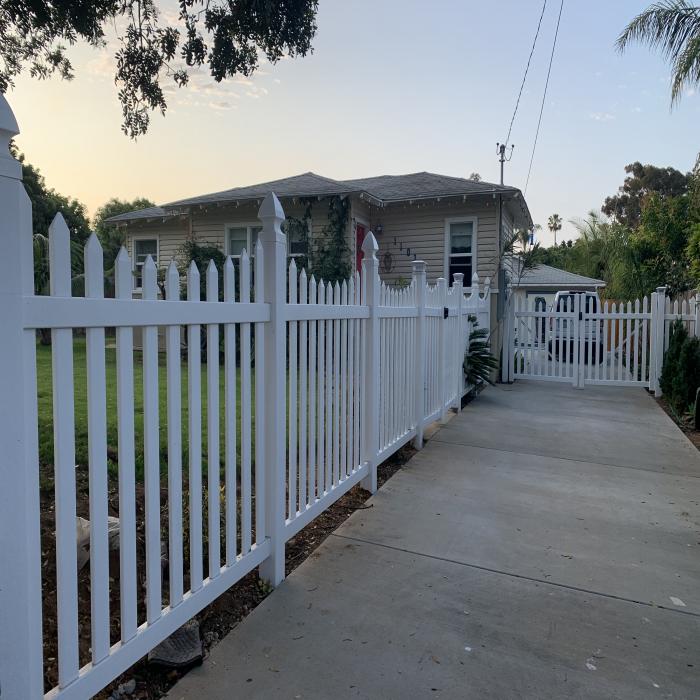 3 Ellington Vinyl Picket Fence Weatherables 3 Ellington Vinyl Picket Fence Weatherables