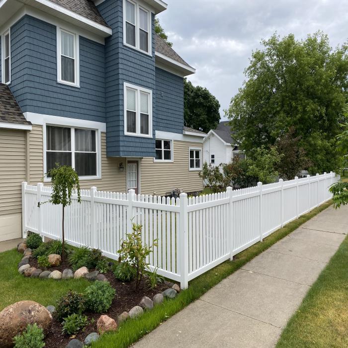 Vinyl picket fence hotsell