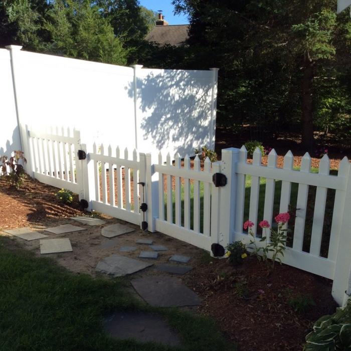 3' Plymouth™ Vinyl Picket Fence Weatherables