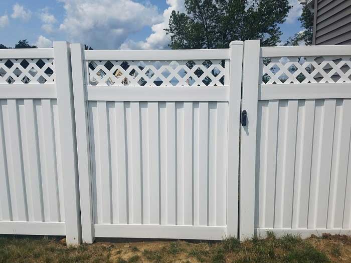 Cleaning Fences - A Guide to Cleaning Vinyl, Aluminum, Steel & Stone