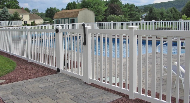 Vinyl Pool Fencing | Vinyl Fencing | Weatherables